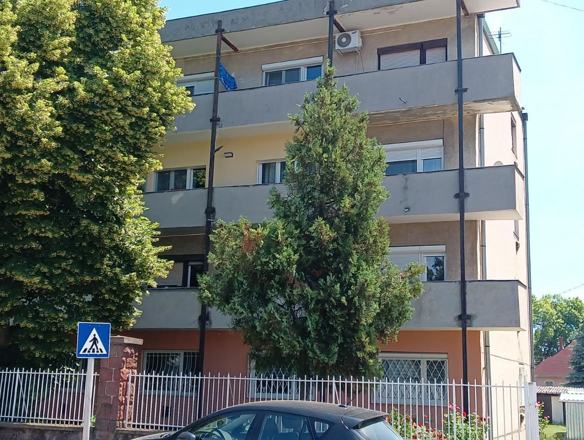 David Apartman Appartement Siófok Buitenkant foto